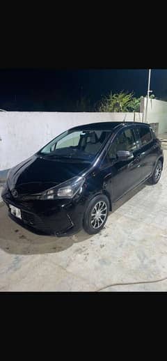 Toyota Vitz 2015