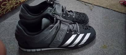 sports shoes weight lifting New condition