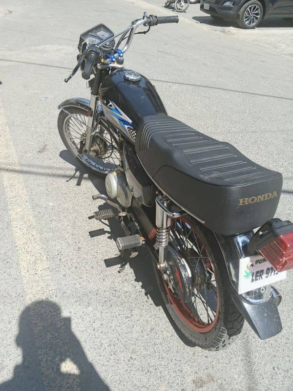 Honda 125 2018 modal 3