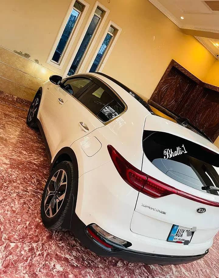 Rent a car in Lahore | Shabbir rent a cars with or without driver 5
