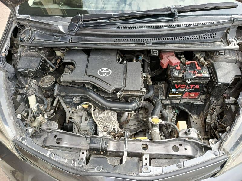Toyota Vitz 2014 10
