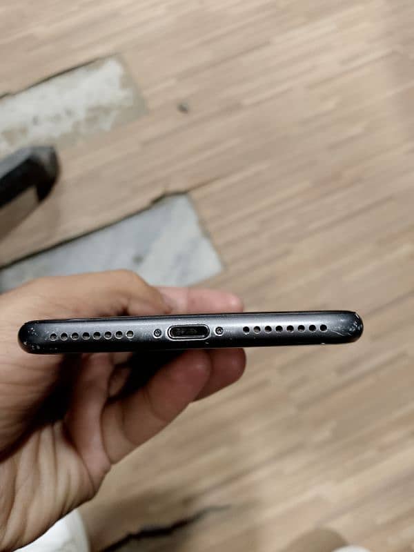 iPhone 8 plus non PTA 5