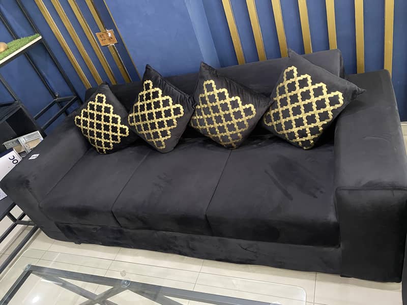 Black Velvet Sofa Set 0