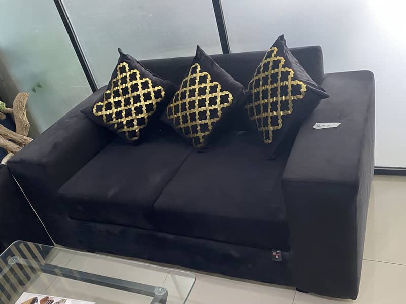 Black Velvet Sofa Set 2