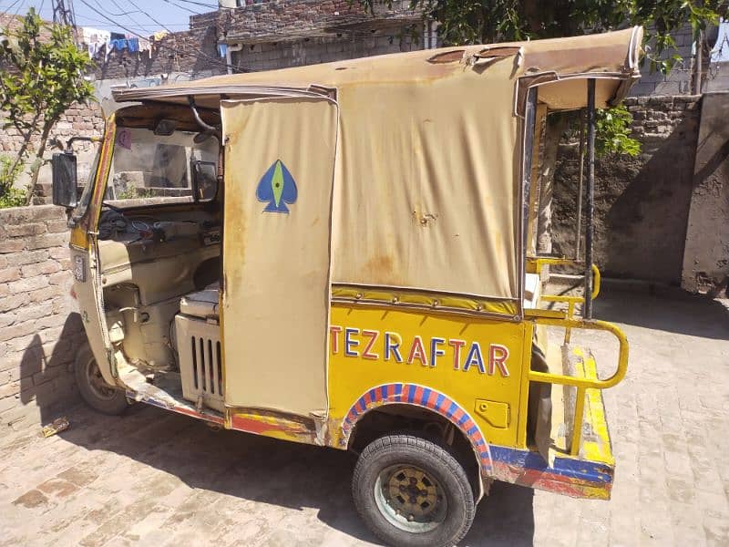 Cng Auto rickshaw 4