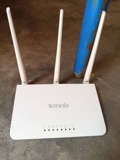 tenda F3 router