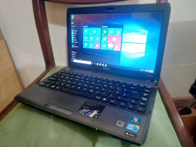 Sony vaio Laptop 03008083780 Good condition 4GB Ram 320GB H 14"Display 0