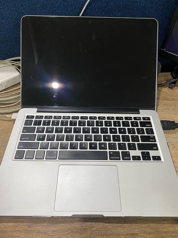 MacBook Pro 0