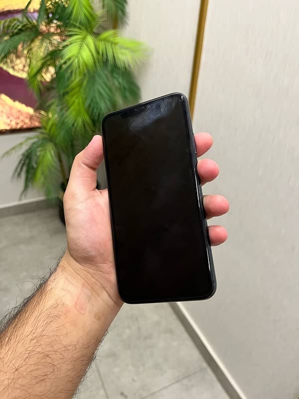 iphone 11 pro max 1