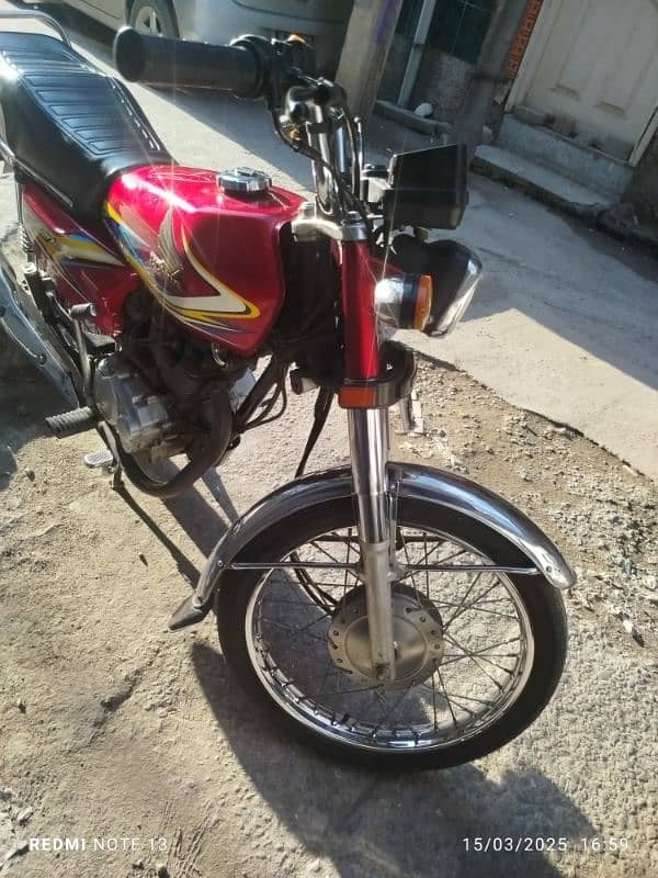 Honda 125 (2019) Islamabad Golden Number 1