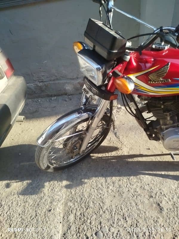 Honda 125 (2019) Islamabad Golden Number 2