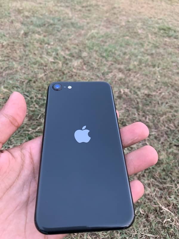 Iphone se 2020 non pta lush condition 1