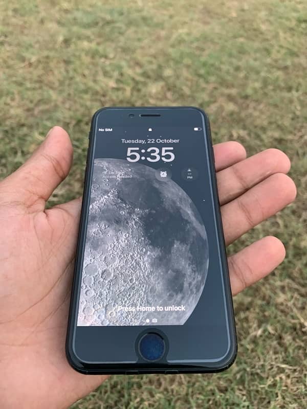 Iphone se 2020 non pta lush condition 3