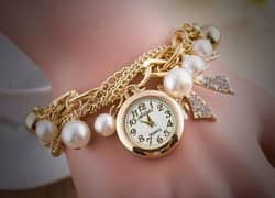 * Fancy pearl bracelet watch