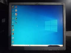 HP 19 inach LCD far sale urgent