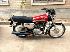 Honda Cg 125 2023 end purchased 2025 regester 4500 km driven only