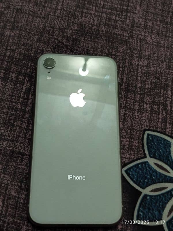 iPhone xr 0