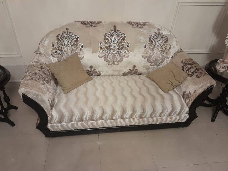 Sofa Set 7 Seets 2