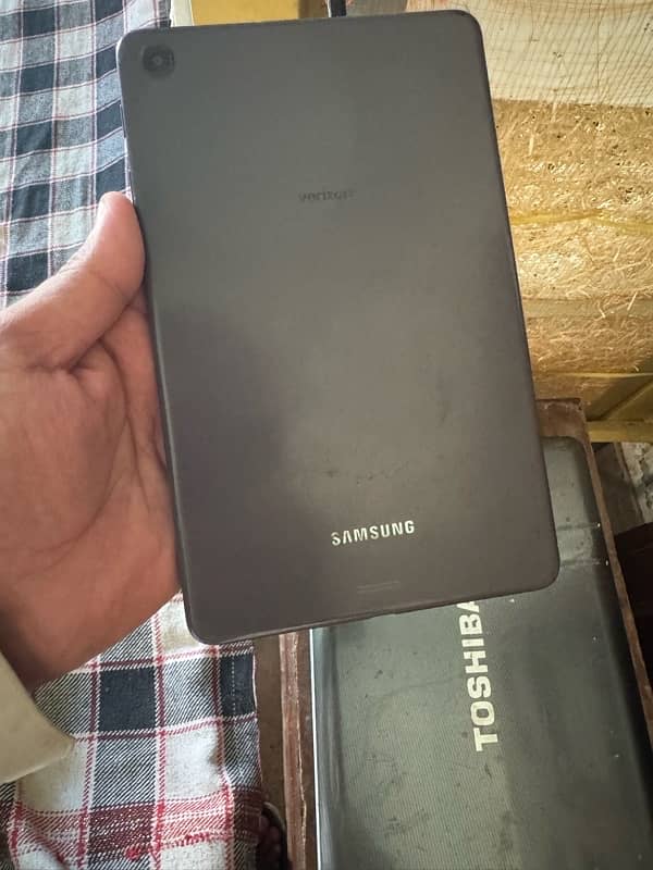 Samsung Tab A2020 5