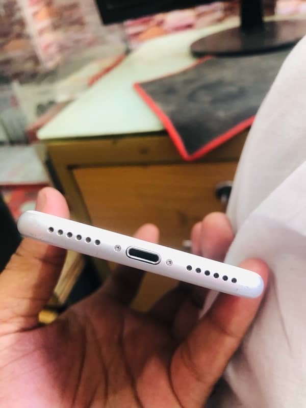 IPhone 7 128 PTA 2