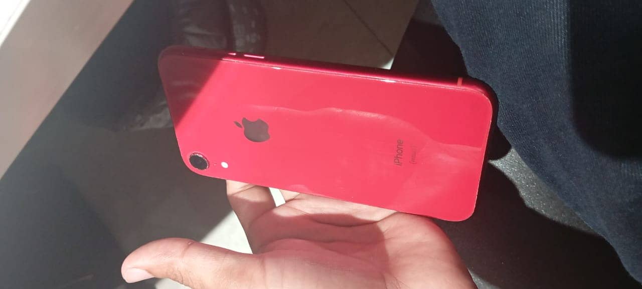 Iphone XR ( Non PTA ) 0