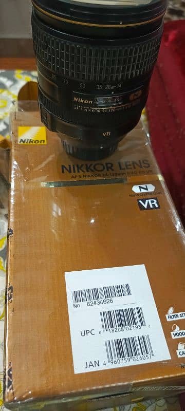 Nikon 24 120mm F4 lens 6