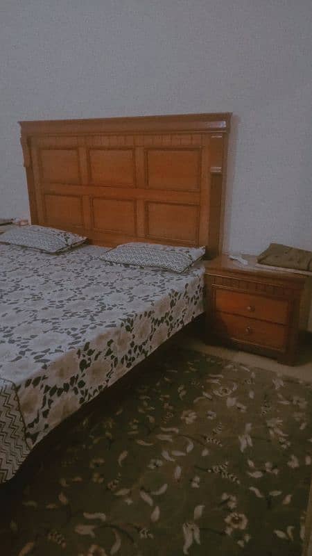double bed without mattress  for sale 0