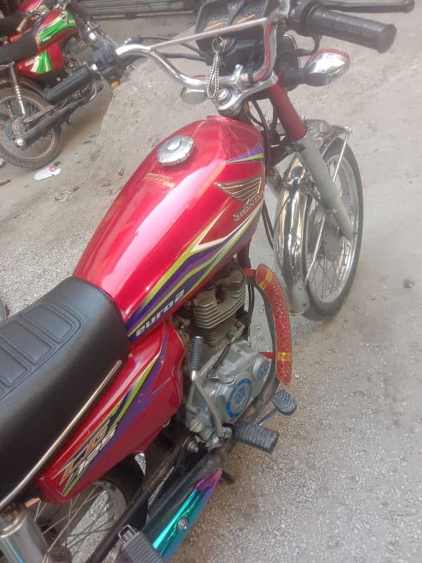 Honda CD 125 17 model 2