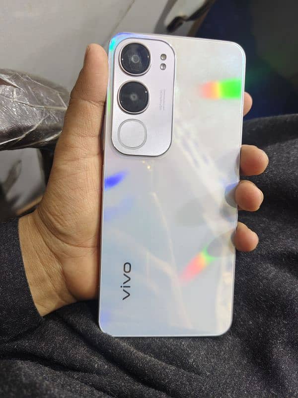 Vivo Y19s  4+128 0