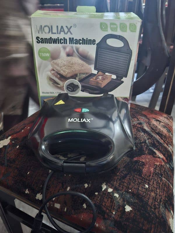 sandwich maker 1