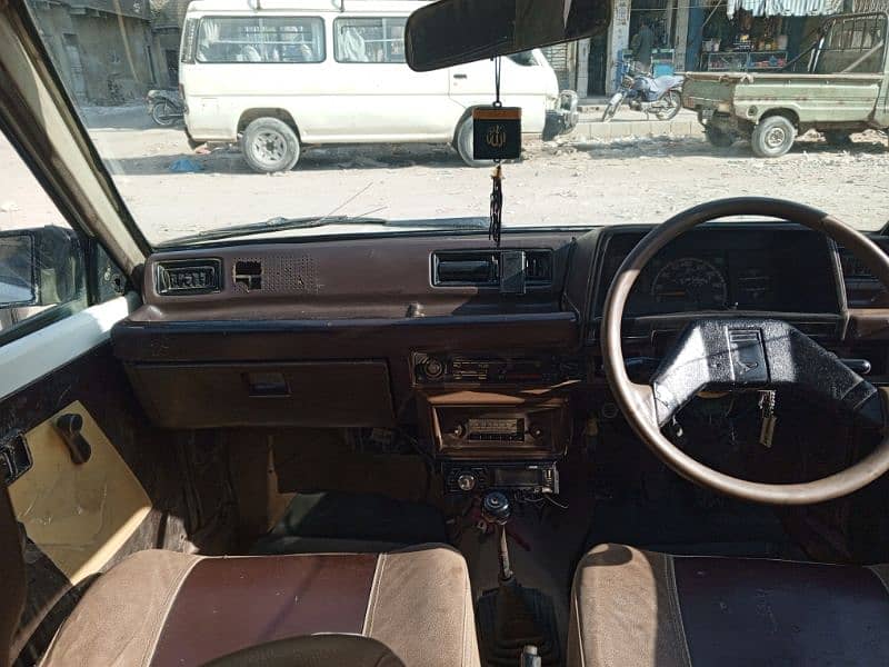 Daihatsu Charade 1985 12