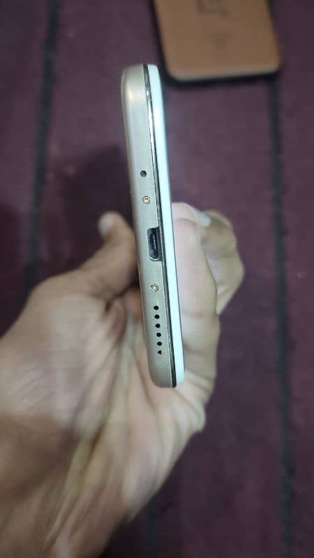 Vivo y66 6/128GB 6