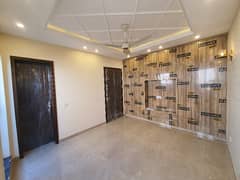 10 MARLA BRAND NEW HOUSE FOR SALE | SOLID CONSTRUCTION | REASONABLE PRICE