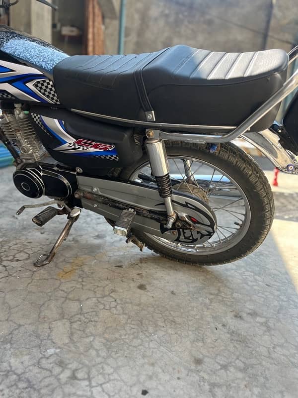 125 cc 03040678702 5