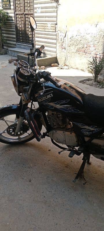 Suzuki Gs 150 1