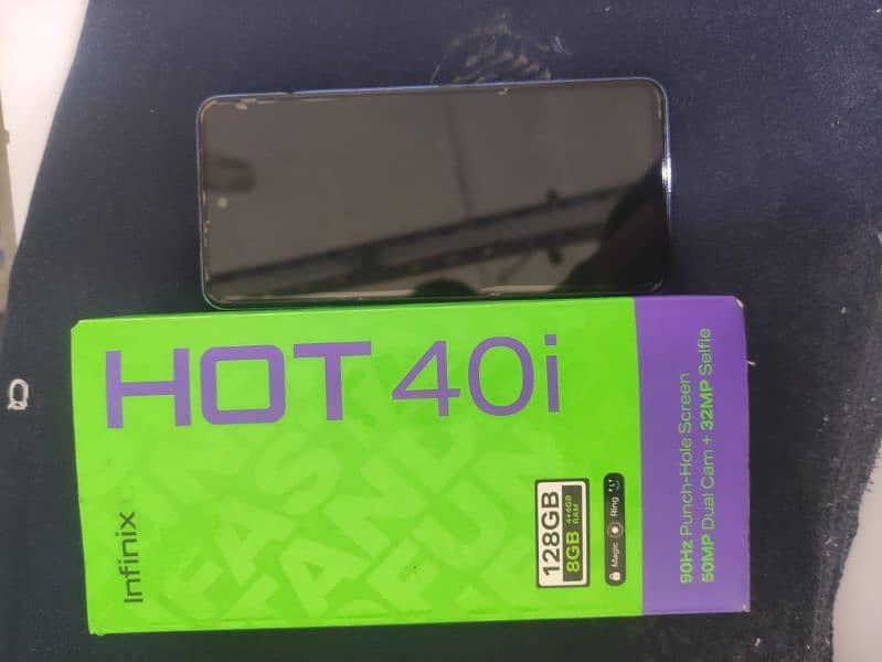 Infinix hot 40i 8