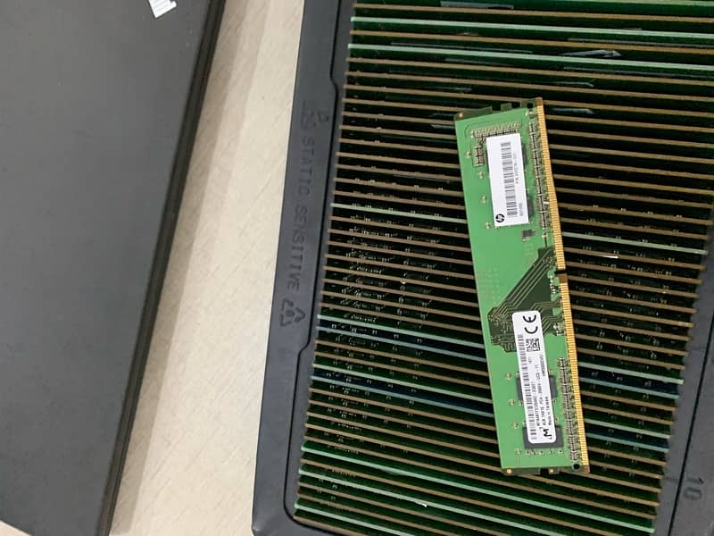 DDR4 4gb RAM for PC 1