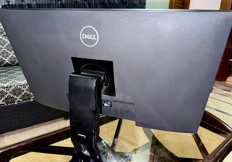 Dell Monitor P2721Q 4k 3