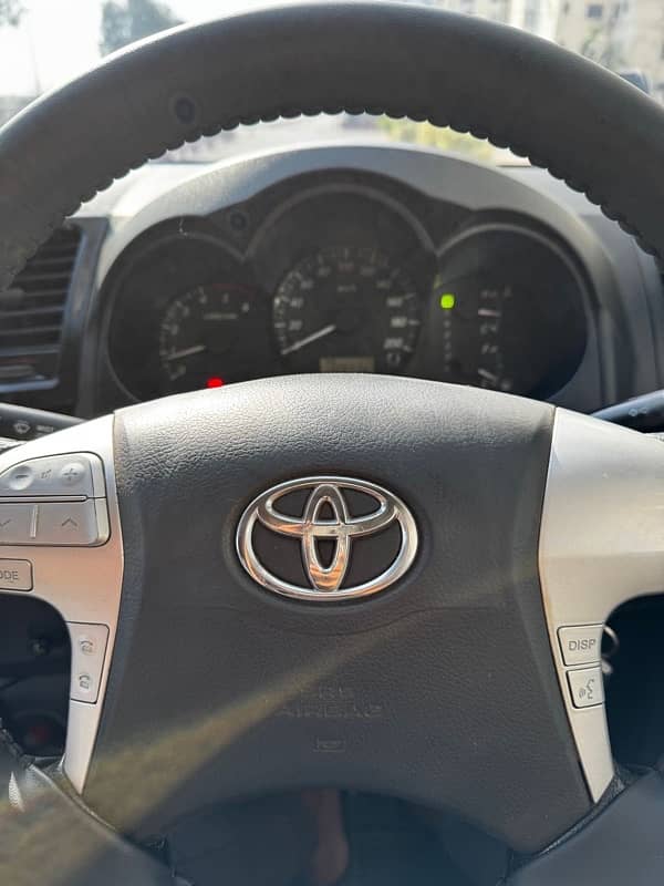 Toyota Hilux 2012 2