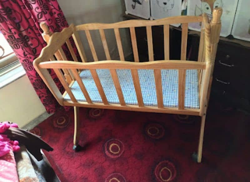 baby cot urgent sale 2