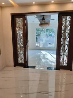 1 KANAL UPPER PORTION FOR RENT IN GULBAHAR BLOCK BAHRIA TOWN LAHORE