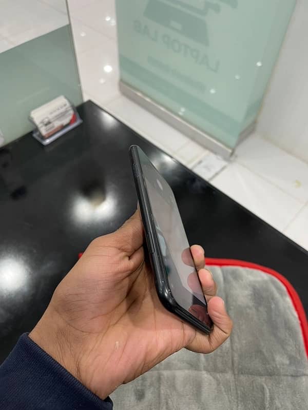 IPhone xr 256 gb 5