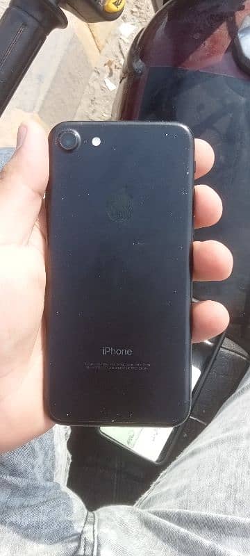 IPHONE 7 0