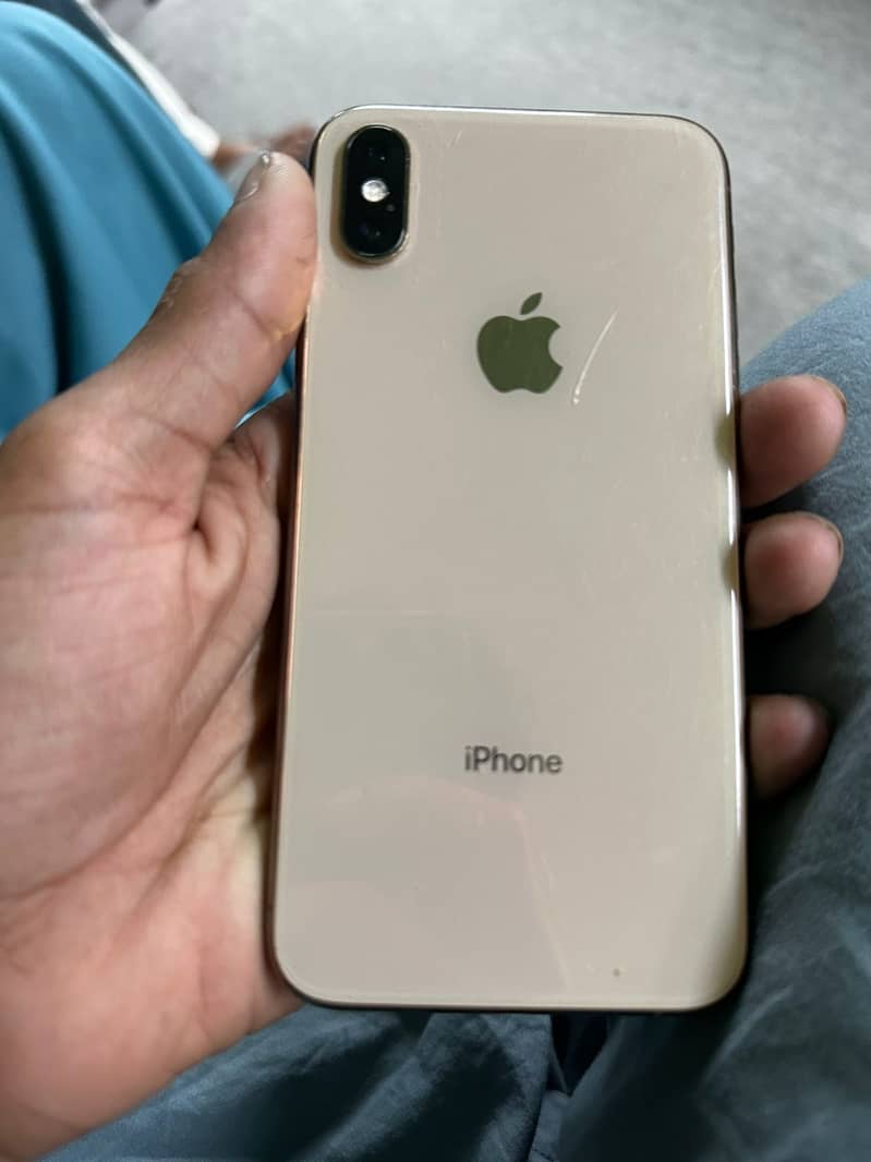 Apple iPhone XS 1