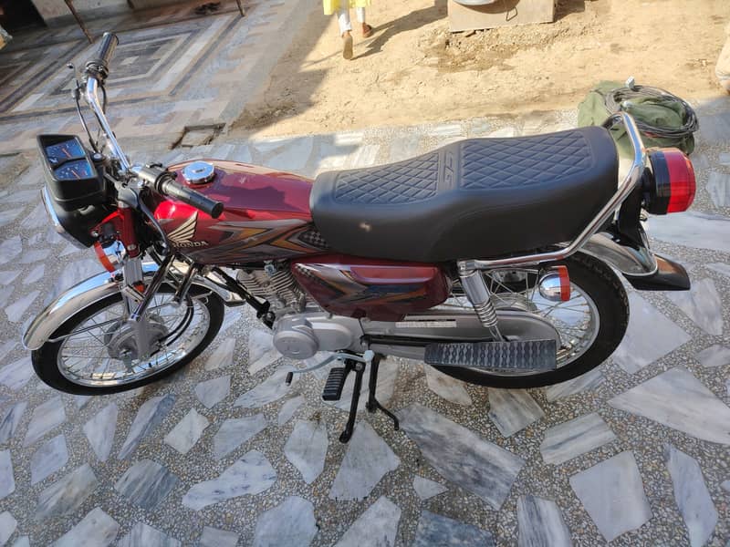 Honda CG 125 2025 4