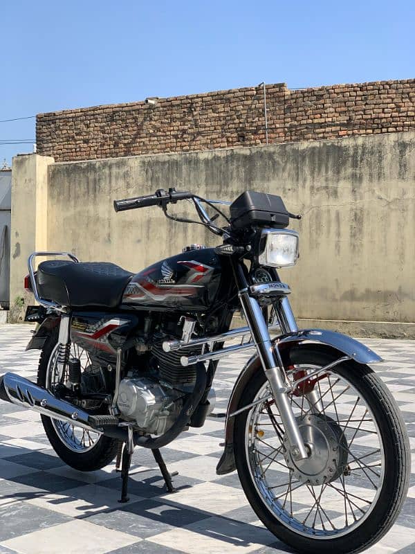 Honda CG125 3