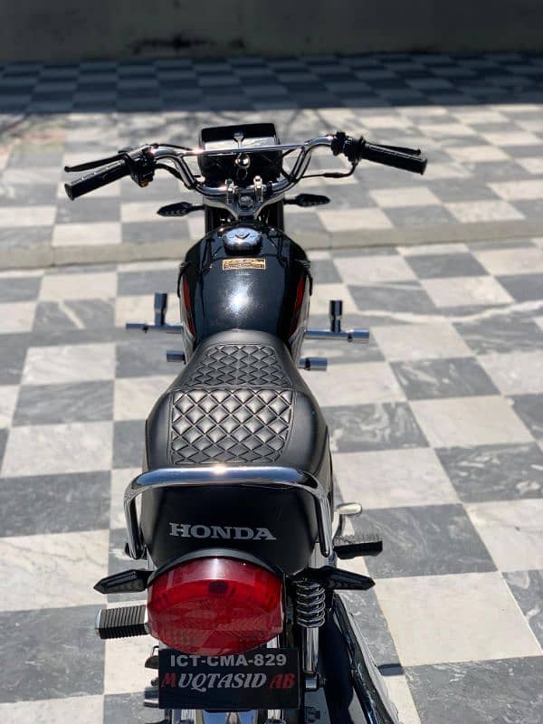 Honda CG125 7