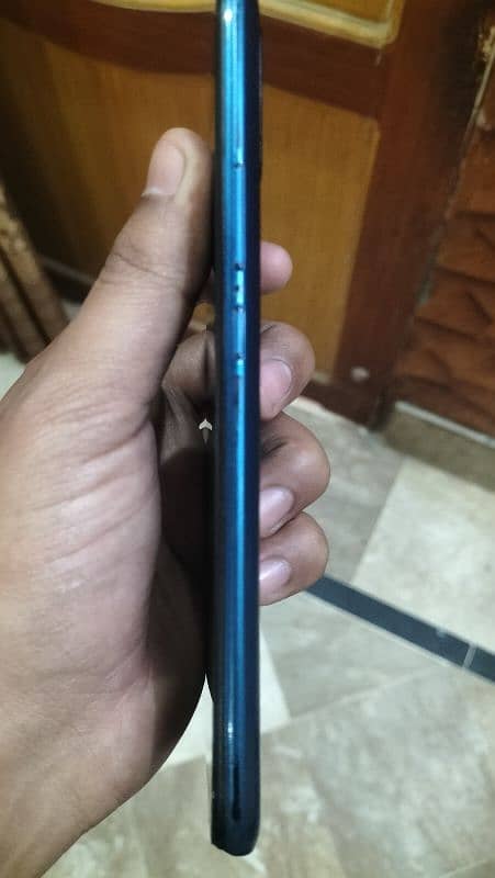 infinix 9 play 4,64 3