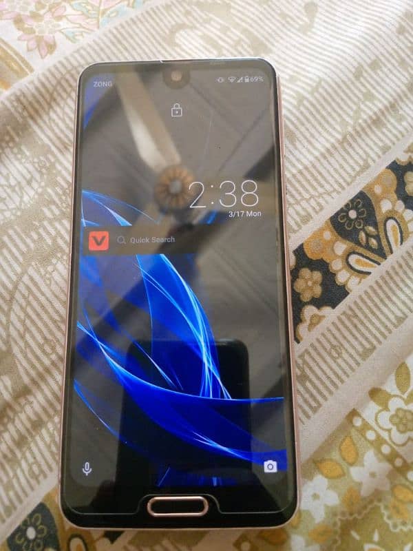 Aquos Sharp R2 2