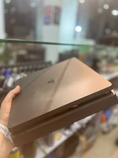 PS4 Slim 500GB uk model